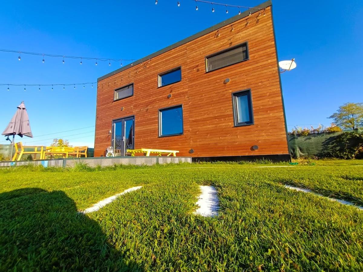 Tiny House - Baia De Fier Hotel Exterior foto