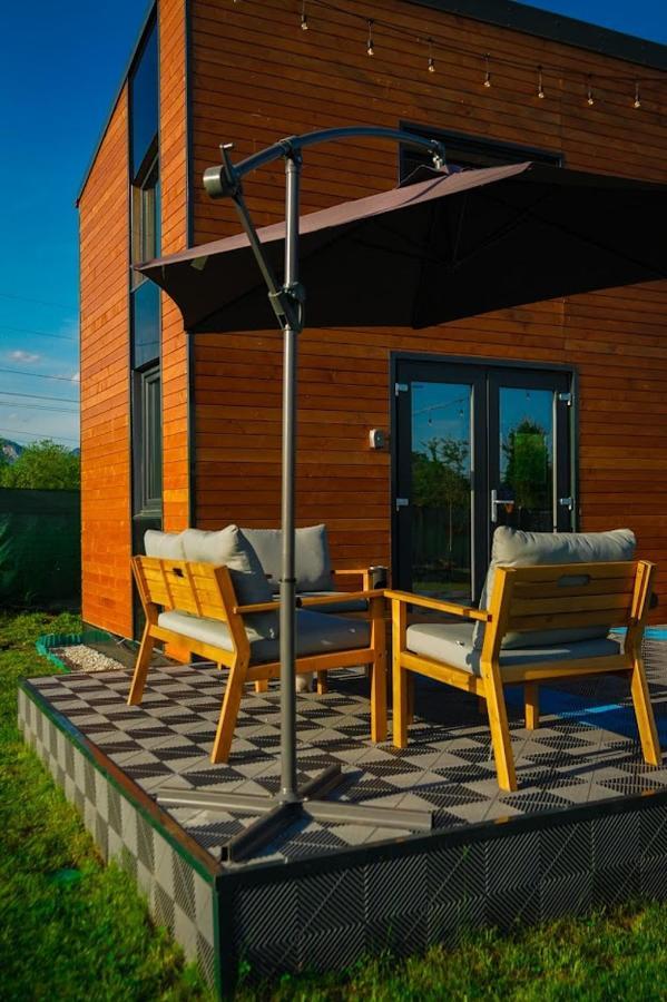 Tiny House - Baia De Fier Hotel Exterior foto